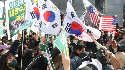 이화여대, 尹 탄핵 찬반 집회