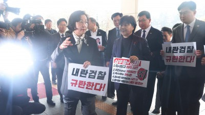윤 대통령 항고 포기! 대검 항의 방문하는 민주당