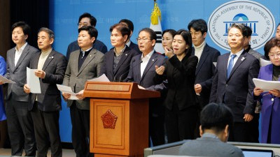 민주당 재선의원 '헌재는 윤 대통령 즉시 파면하라'