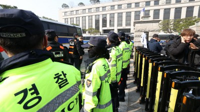 헌법재판소 '철통 경호'