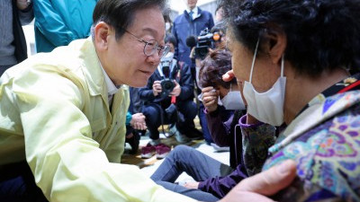 이재명 대표, '의성 산불' 피해 이재민 위로