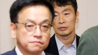 '사의 표명' 이복현, 거시경제금융현안간담회 참석