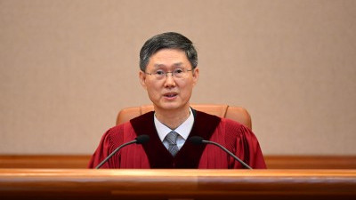 문형배 헌법재판관, 대통령 윤석열을 파면한다