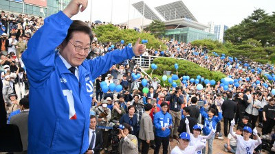 '포항 유세' 이재명 대선 후보, '엄지척'
