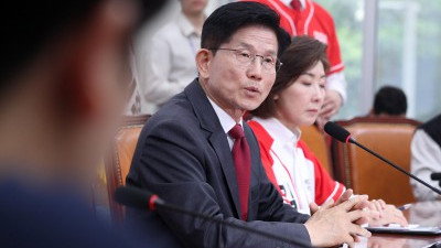 김문수, 尹 계엄권 발동 부적절