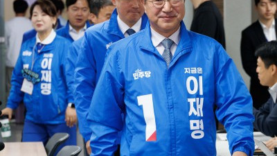 더불어민주당 중앙선대위 총괄본부장단회의