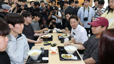 '학식먹자 이준석! - 인하대로 갑니다'