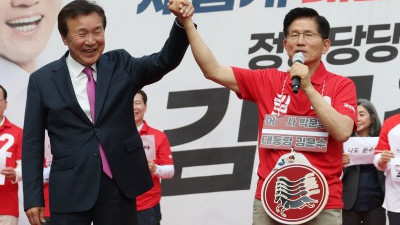 김문수 대선 후보, 손학규 전 대표 손 잡고!