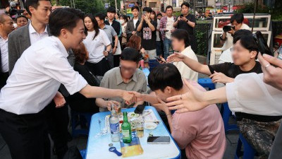 이준석, 종로3가 야장에서 젊은층 공략