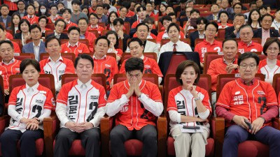 국민의힘 개표상황실... '침묵'