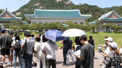 이재명 대통령 집무실 이전 발표후 관람인파 폭발한 청와대 