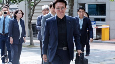 출근하는 김민석 국무총리 후보자