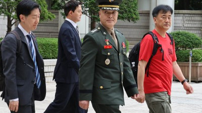 항소심 첫 공판 출석하는 박정훈 대령