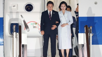 이재명 대통령, G7 정상회의 일정 마치고 귀국
