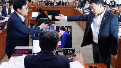 방송3법-노란봉투법 등 민주당 주도로 국회 법사위 통과...국힘 반발