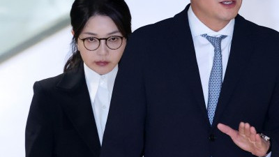 김건희 특검 조사 종료...변호인, 건강 문제로 입장 표명 어려워