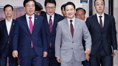 8개월만에 열린 국민의힘 최고위원회의