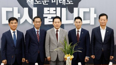 장동혁 국민의힘 대표, 우상호 정무수석 접견