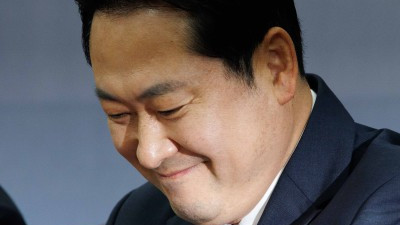 미소짓는 장동혁 당대표