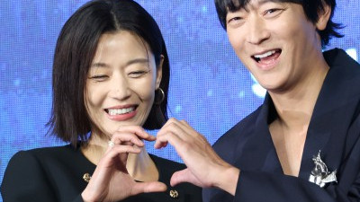 '첫 만남' 강동원X전지현, 이 조합 실화?