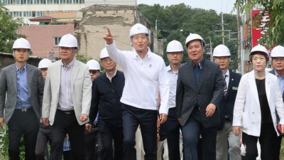 오세훈 서울시장,노원구 백사마을 재개발사업 현장 방문 