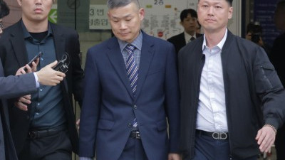 구속 갈림길의 김동혁 전 국방부 검찰단장