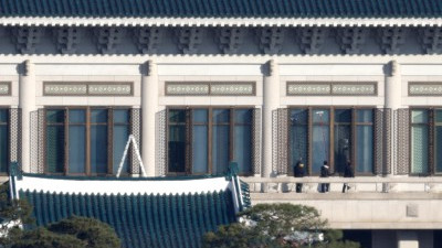 청와대는 입주청소중