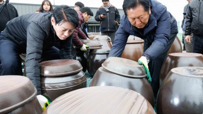 정청래 대표, 충남 당진 찾아 현장 체험