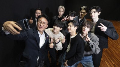 김민석 총리, 엔하이픈과 함께!