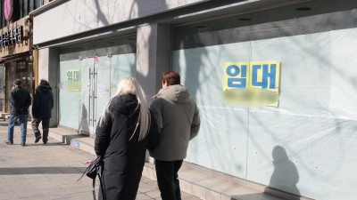 자영업 5년만에 최대 감소… 20·30대 감소폭 커