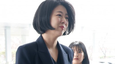 배현진, '국힘 징계 효력정지' 가처분 심문 출석