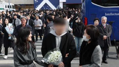 이부진-홍라희, 서울대 입학 축하해