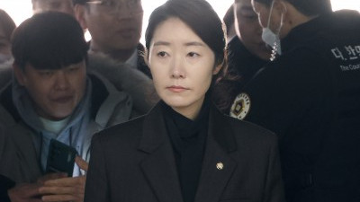 '1억 공천헌금' 강선우 의원, 구속 기로