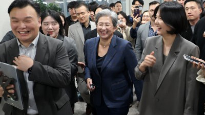 첫 방한해 네이버 찾은 리사 수 AMD CEO