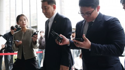 4차 조사 출석하는 김병기 의원