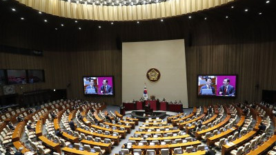 국회 대정부질문 돌입… '전쟁 추경' 등 본격 검증